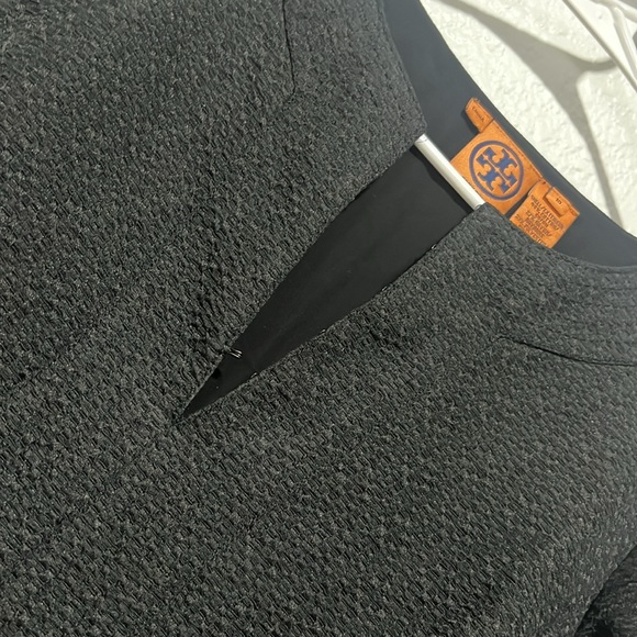 Tory Burch black dress, size 10 fits like a small - Picture 5 of 7